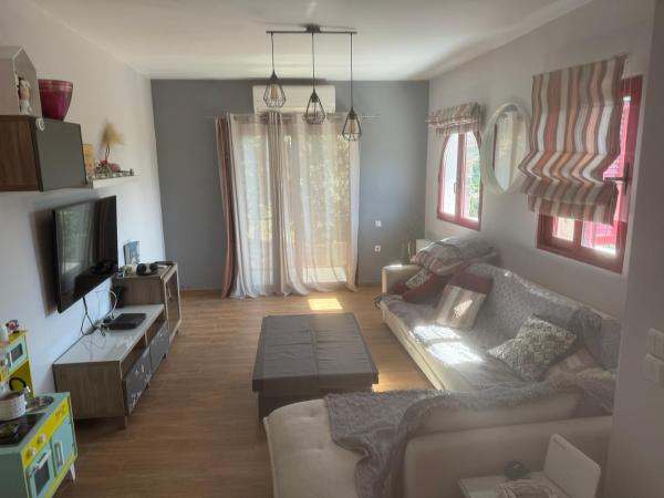A la foto es mostra l'objecte Vasilis house situat a la ciutat de Kípoi.