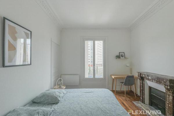 Op de foto is het object Flexliving - Room - Henri Sellier - Suresnes 92 te zien, gelegen in de stad Suresnes.