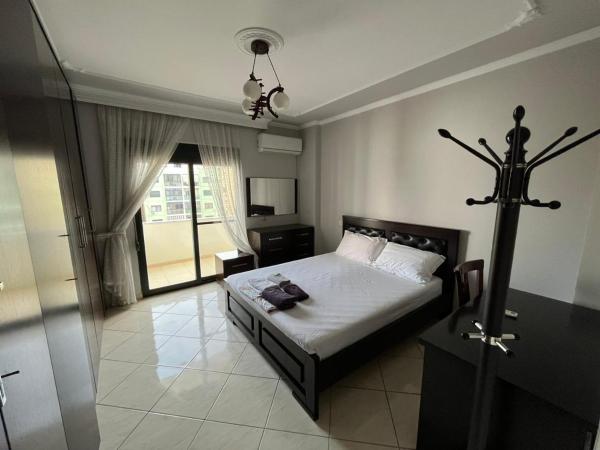 På billedet ses objektet Era's apartment beliggende i byen Durrës.
