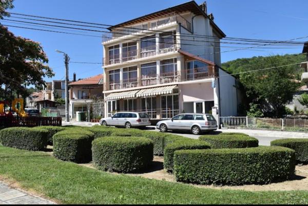Manolovi Guest House, Obzor