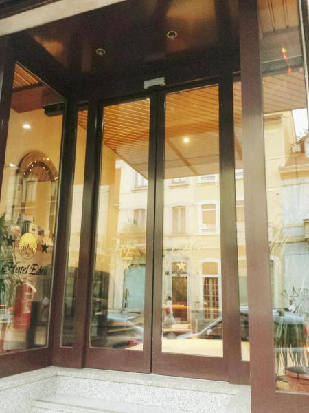 Na zdjęciu widoczny jest obiekt Hotel Eden położony w mieście Mediolan.