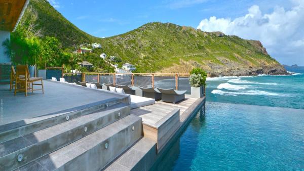 照片显示了位于Anse des Cayes市的Superb Villa with Contemporary Style物件。