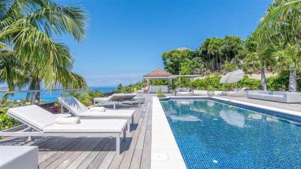 写真にはGrande Saline市にあるCalm Villa with Refined Decorsが写っています。