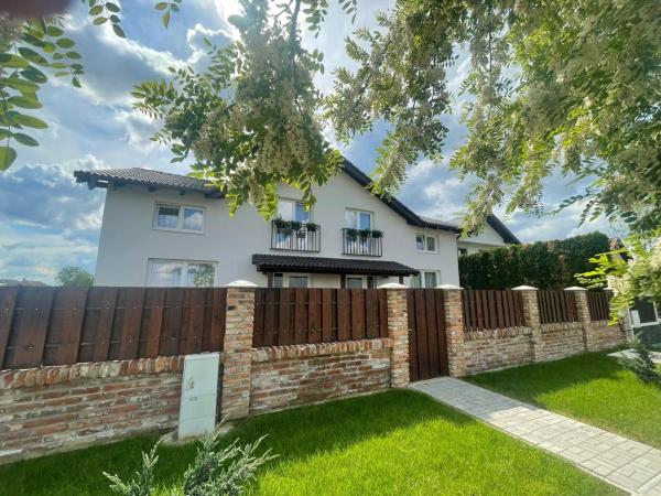 På bildet vises objektet BIA Twin House som ligger i byen Sîntana.