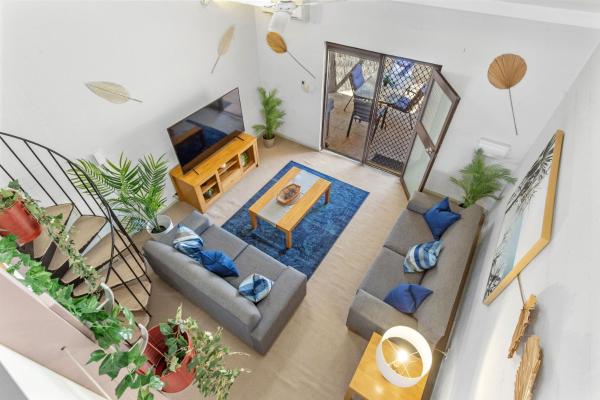 La photo montre l'objet 13 Cottesloe - steps from beach - sleeps 3 situé dans la ville de Perth.