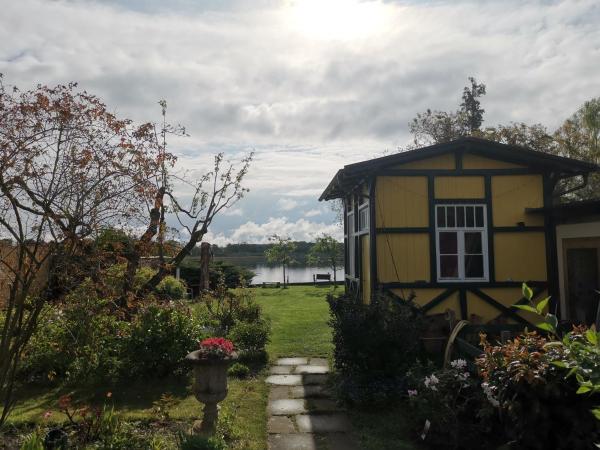 På billedet ses objektet Inselhaus Werder FeWo Erna beliggende i byen Gallin.