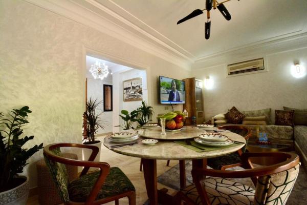 Auf dem Foto ist das Objekt Modern Garden-Level Apartment with Pool & Jacuzzi in der Stadt Marrakesch zu sehen.