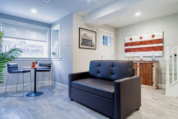 A la foto es mostra l'objecte Central DC Flat Sleeps 3 Convention Center situat a la ciutat de Washington.