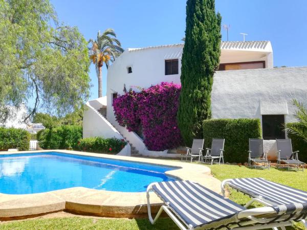 The photo shows the Villa Toscamar by Interhome located in the city of Jávea.