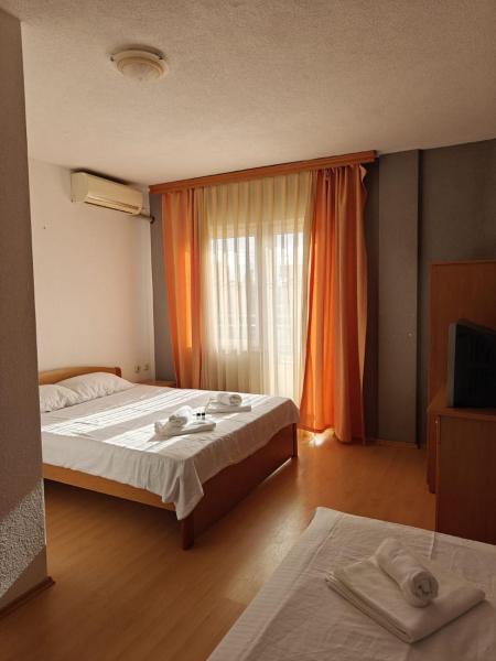 A la foto es mostra l'objecte Hotel Ariston situat a la ciutat de Struga.