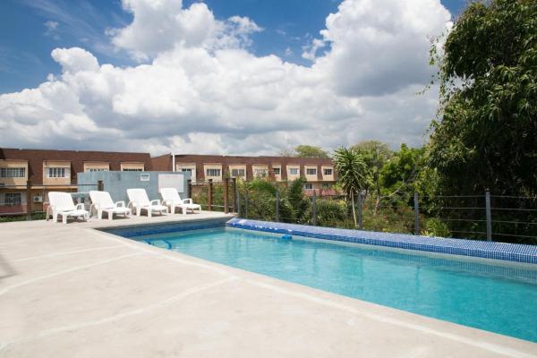 Choose To Be Happy at Brompton Estates - 1-BR & 2-BR w Pool