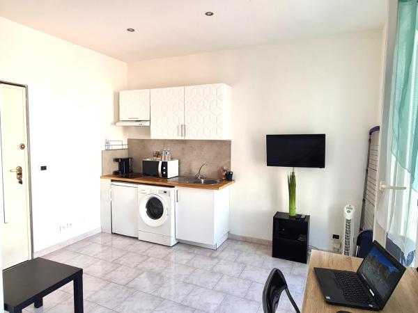 Фотография 2: NICE - Studio cosy hypercentre à 500m de la plage