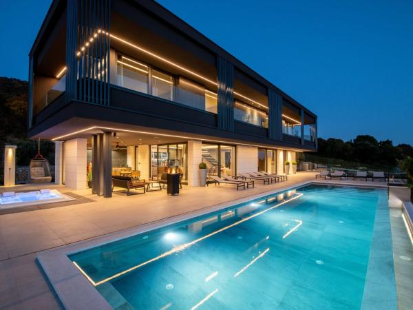 Villa Panoramica By Interhome - Ravni