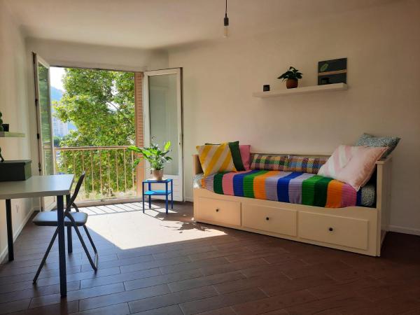 The photo shows the La Chambre 1, Climatisée AC, Cuisine privée located in the city of Nice.