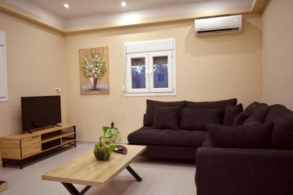 A la foto es mostra l'objecte VILLA DELTUS - Cozy Holiday Home close to Gortyna, Crete situat a la ciutat de Mitrópolis.