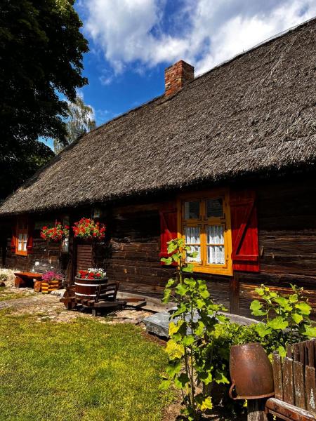 Kuvassa näkyy kohde Kaszubska Zagroda, joka sijaitsee kaupungissa Płocice.