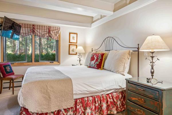 Bild 7: Lodge at Lionshead 102