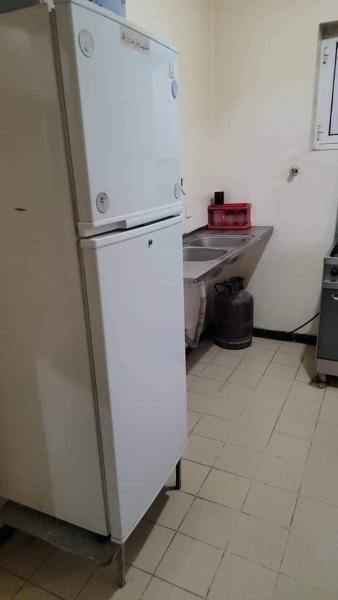 Na foto é possível ver o objeto Go there Inn localizado na cidade de Abū aş Şalīḩ.