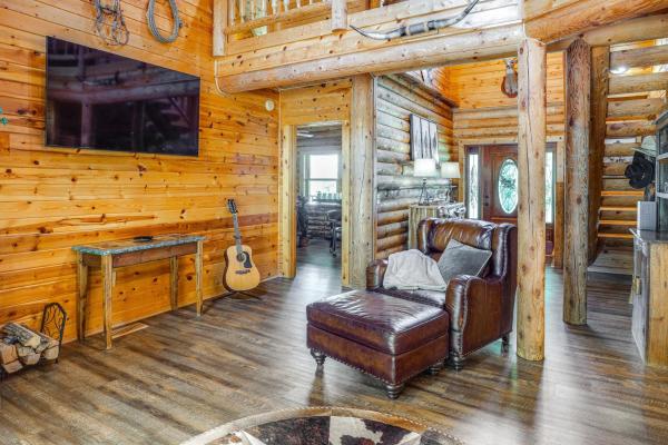 Fotografie 5: Rustic Retreat in Hickman on 160 Acres with Views!