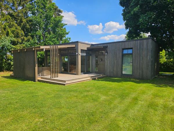 A la foto es mostra l'objecte Holiday House 