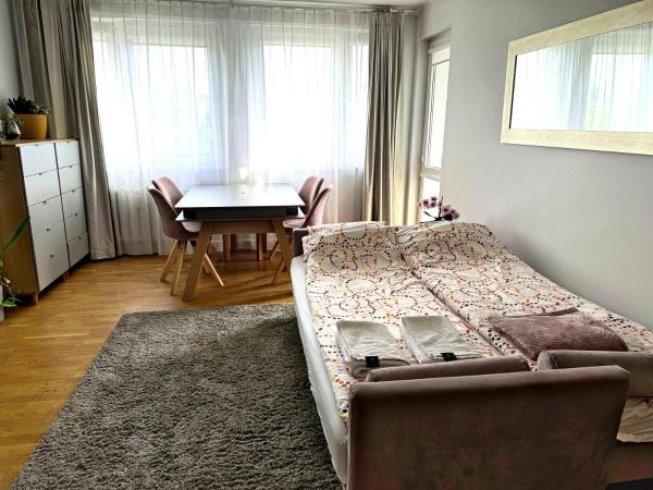 A la foto es mostra l'objecte Mieszkanie 3 pokojowe dla rodzin, z zabawkami, w centrum blisko Aquaparku situat a la ciutat de Wrocław.