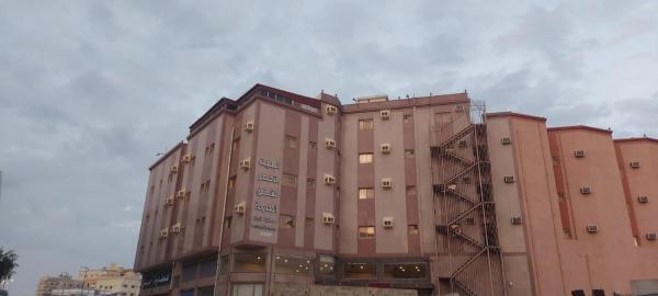 På billedet ses objektet البيت الأخضر - شقق مخدومة Green House beliggende i byen Abha.