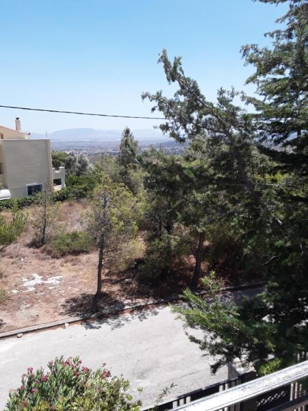 Nella foto è visibile l'oggetto Ferienwohnung zwischen City Athen Strand und Flughafen in den Bergen situato nella città di Dhráfi.