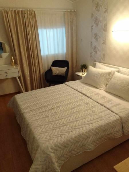 På billedet ses objektet Nikolas House beliggende i byen Asproválta.