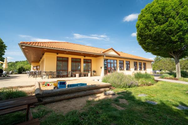 En la foto se muestra el objeto Golf Hotel Austerlitz ubicado en la ciudad de Kovalovice.