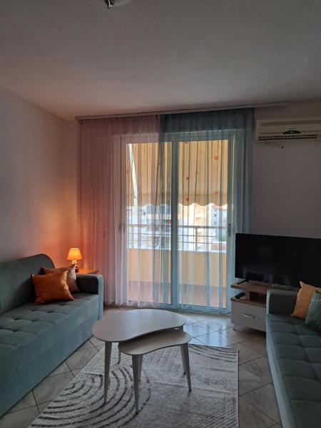 Na fotografii je vidět objekt Sea Colored Apartment nacházející se ve městě Durrës.