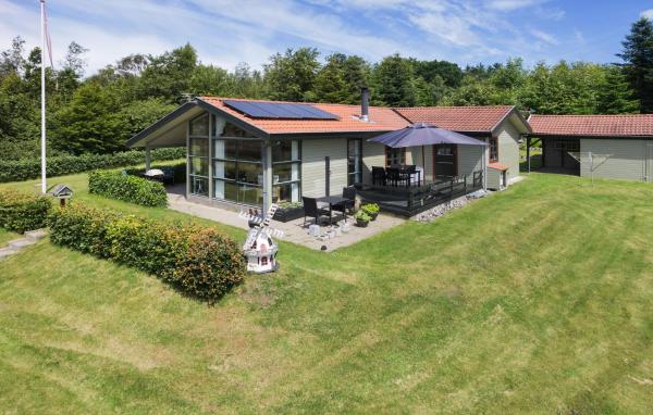 La photo montre l'objet Lovely Home In Højslev With Wifi situé dans la ville de Højslev.