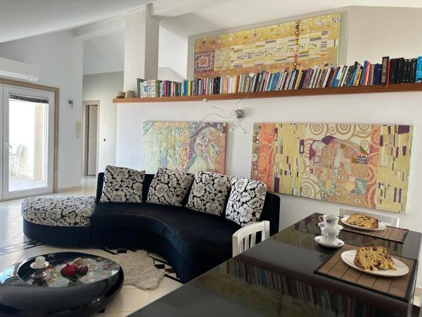 Na fotografii je vidět objekt Klimt Suite Durres nacházející se ve městě Durrës.