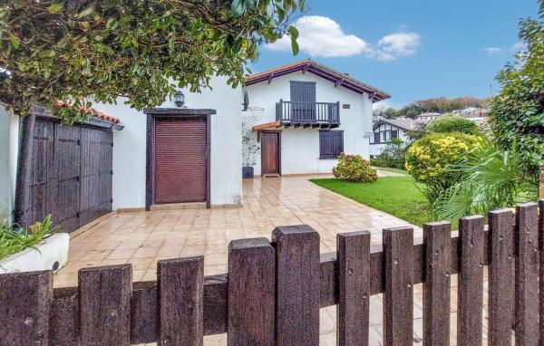 Na fotografii je vidět objekt Belle maison côte basque nacházející se ve městě Hendaye.