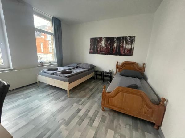 På billedet ses objektet Schönes einfaches zentrales Zimmer in Oldenburg beliggende i byen Oldenburg.