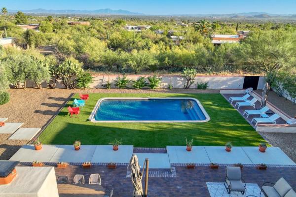 A la foto es mostra l'objecte Casa Catalina situat a la ciutat de Tucson.