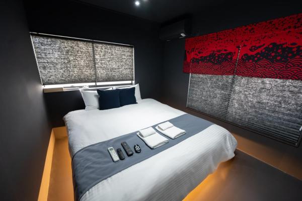 På billedet ses objektet YNH Guest House Osaka beliggende i byen Osaka.