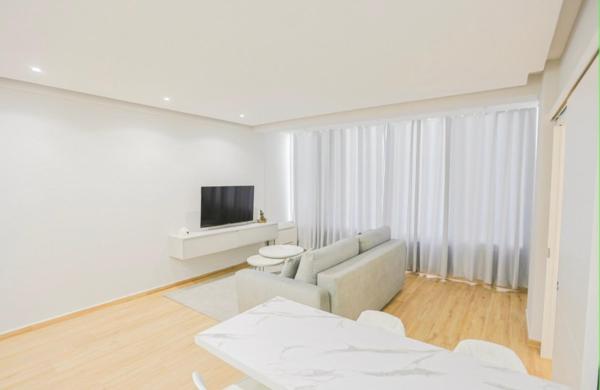 Na fotografii je vidět objekt Ambient Apartaments nacházející se ve městě Durrës.