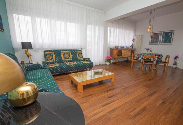 A la foto es mostra l'objecte Nothotel delle Rose situat a la ciutat de Palerm.