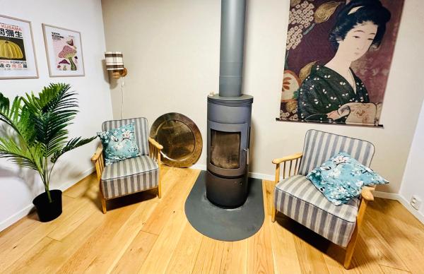 Na fotografii je vidět objekt Familiebungalow met sauna & openhaard nacházející se ve městě Föllinge.