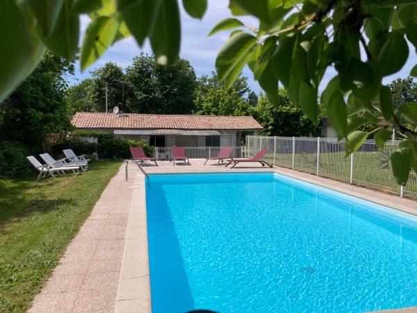 A la foto es mostra l'objecte Maison DAN'INN situat a la ciutat de Saint-Morillon.