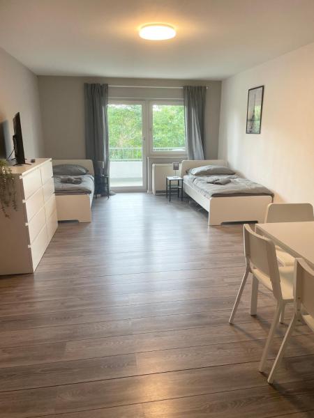 Na zdjęciu widoczny jest obiekt HYRA Living Billigheim położony w mieście Billigheim.