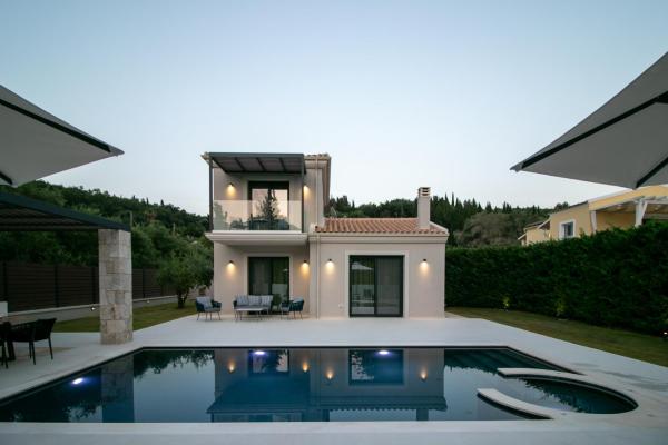 A la foto es mostra l'objecte Aelia Villa situat a la ciutat de Corfu.