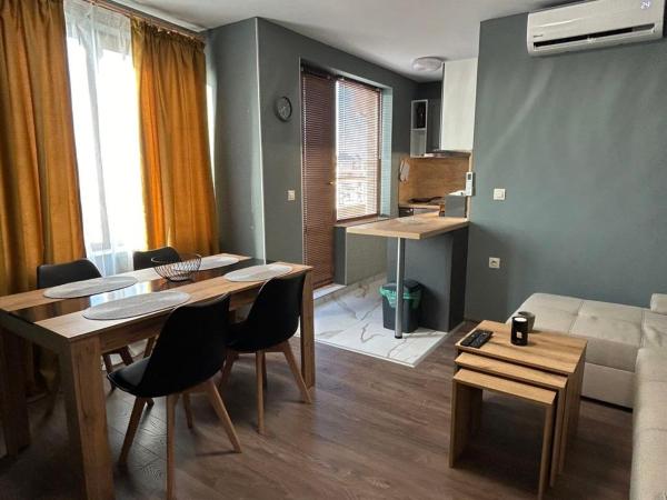 Na fotografii je vidět objekt Apartment Alex - Апартамент Алекс nacházející se ve městě Pomorie.