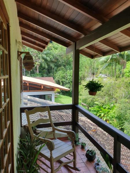 写真にはSaudades市にあるCasa de Sítio com Espaço para Eventosが写っています。