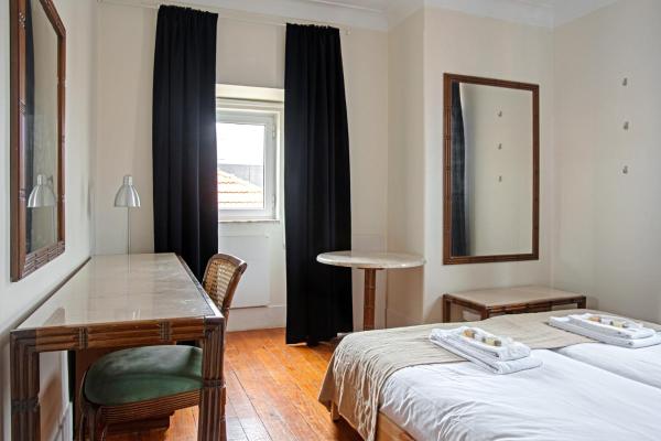 En la foto se muestra el objeto Large family flat in Campo de Ourique ubicado en la ciudad de Lisboa.