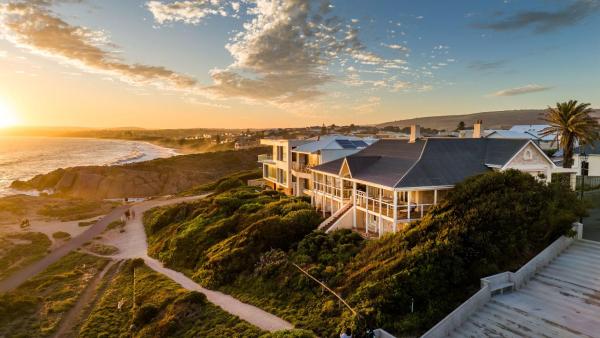 The photo shows the St Helens - Absolute Ocean Frontage - 1 The Strand Port Elliot- Linen Included located in the city of Port Elliot.