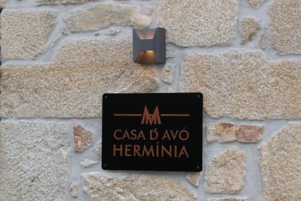På bildet vises objektet Casa d'avó Herminia som ligger i byen Seia.