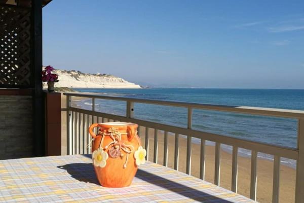 En la foto se muestra el objeto Casa sul mare ubicado en la ciudad de Realmonte.