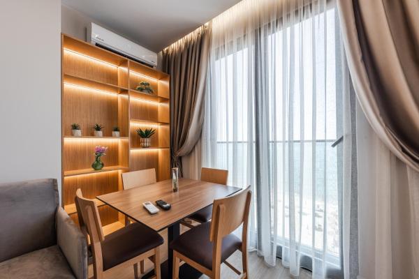 Na fotografii je vidět objekt Sun See Apartments nacházející se ve městě Durrës.