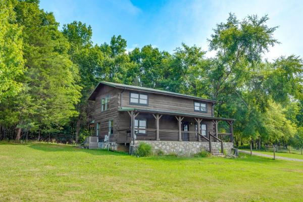 ~ 10 Mi To Downtown: Murfreesboro Area Cabin - Murfreesboro, TN